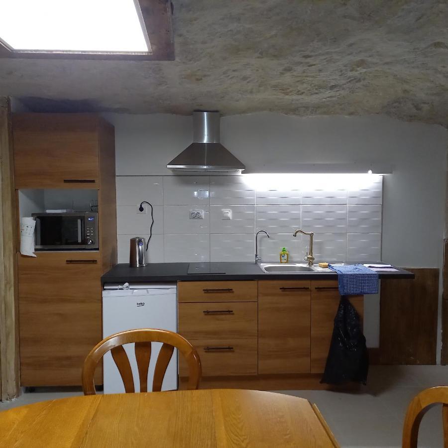 Holiday home Gite-civray-de-touraine Troglo De Denise *