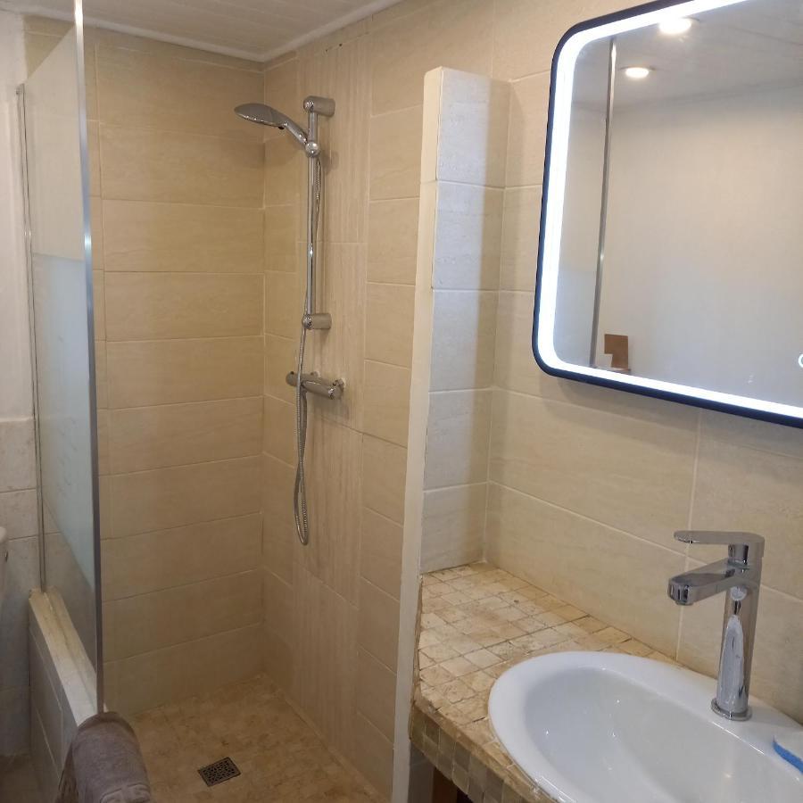 Gite-civray-de-touraine Troglo De Denise Holiday home Civray-de-Touraine