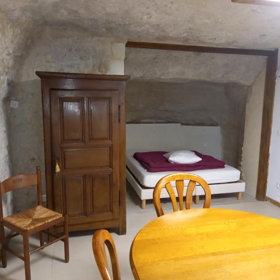 Holiday home Gite-civray-de-touraine Troglo De Denise Civray-de-Touraine